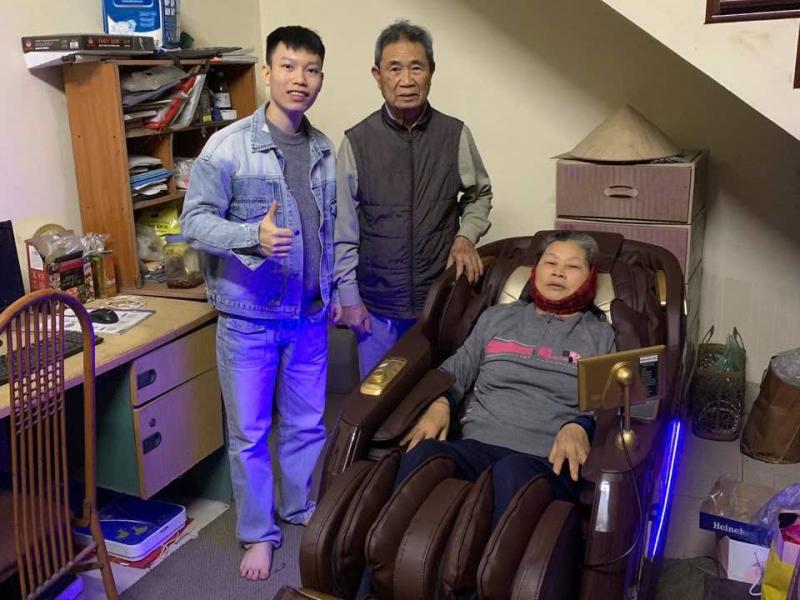   
          Tết đến rồi! Món quà cuối năm ý nghĩa dành cho Bố Mẹ – Ghế massage Yahato