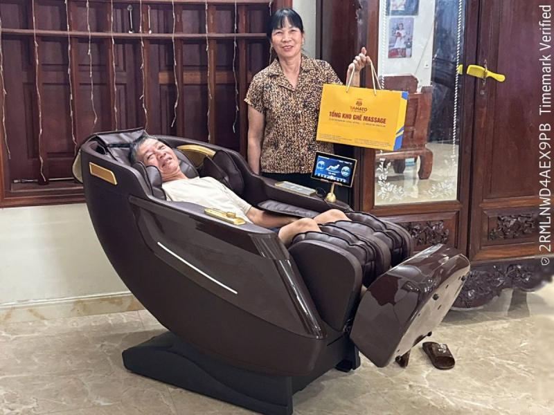   
          Ghế Massage YAHATO – Món Quà Ý Nghĩa Chăm Sóc Sức Khỏe Cho Bố Mẹ