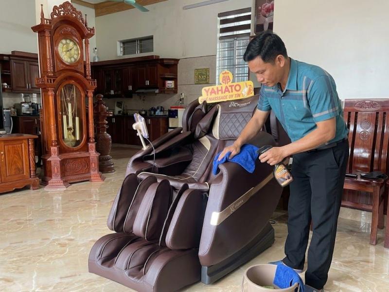   
          Cách vệ sinh và bảo quản ghế massage bền lâu